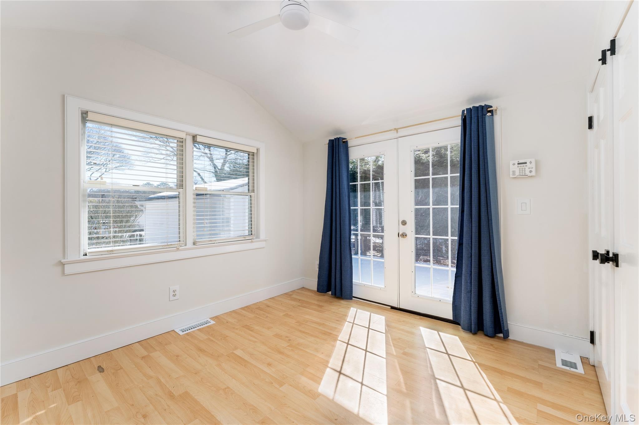 #8 photo, 5 Sherman Avenue, Саффолк ‖ Hampton Bays , NY 11946