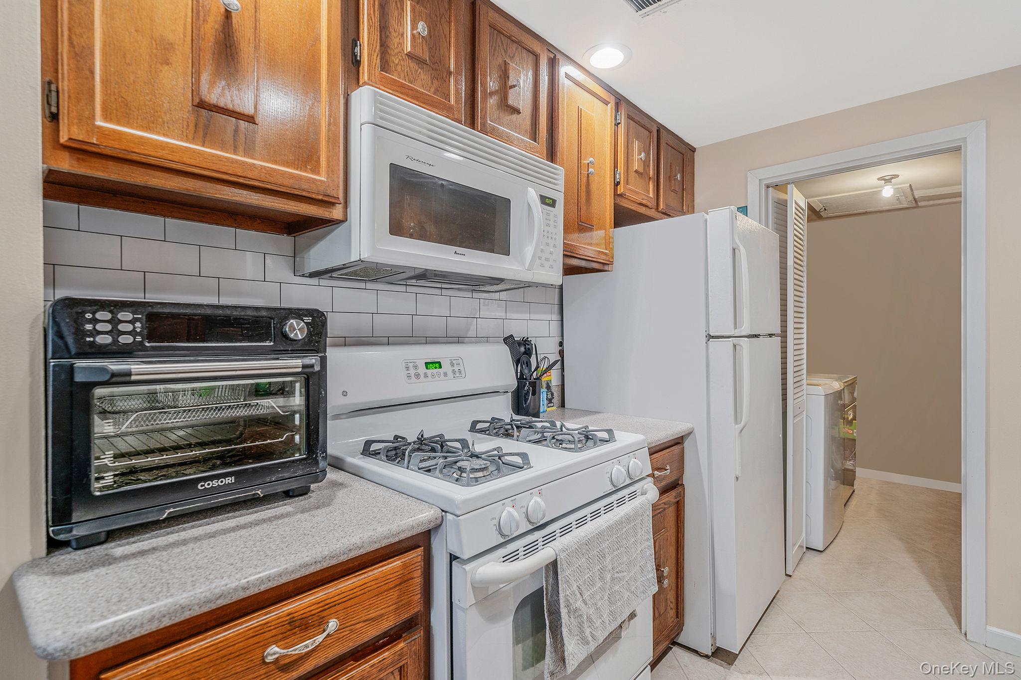 #11 photo, 113 Birchwood Road, সাফোক কাউন্টি Medford , NY 11763