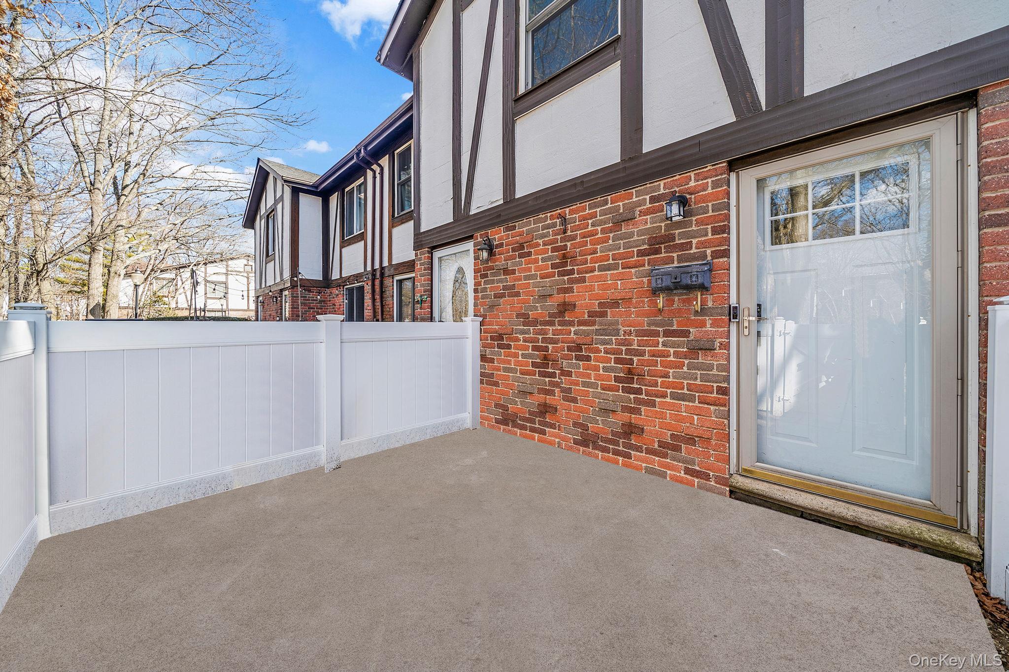 #3 photo, 113 Birchwood Road, সাফোক কাউন্টি Medford , NY 11763