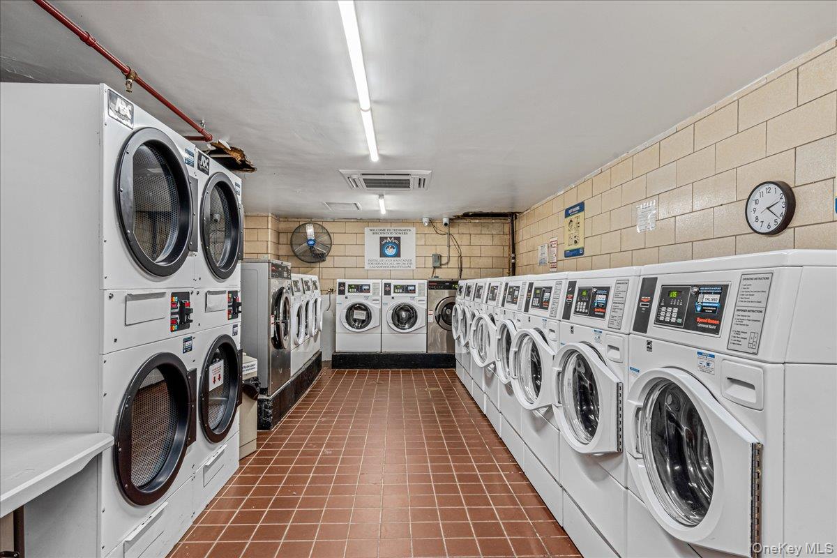 #13 photo, 102-30 66th Road, কুইন্‌স Forest Hills , NY 11375