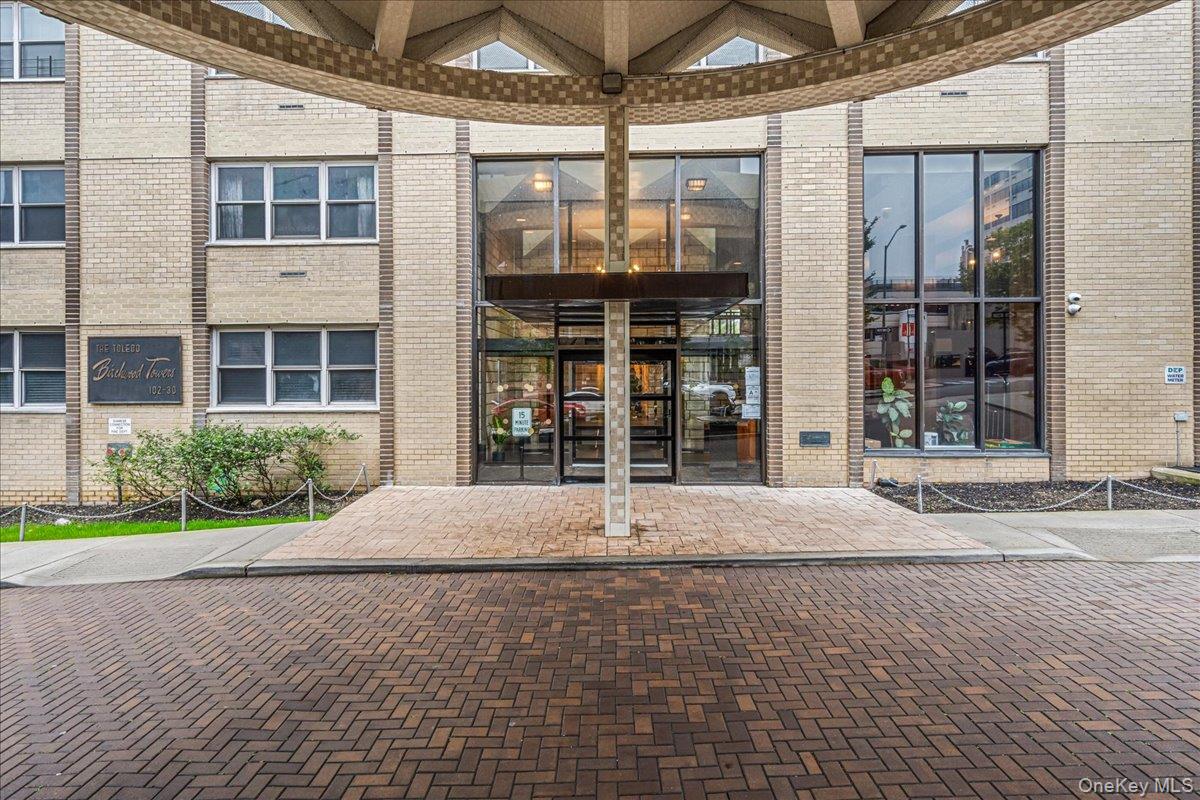 #19 photo, 102-30 66th Road, কুইন্‌স Forest Hills , NY 11375