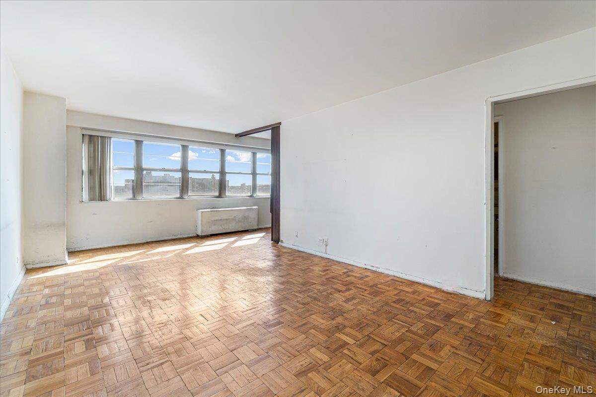 #8 photo, 102-30 66th Road, কুইন্‌স Forest Hills , NY 11375