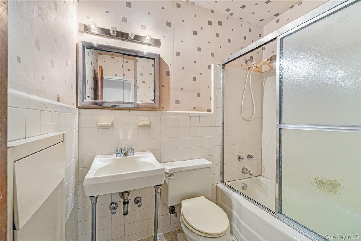 #9 photo, 102-30 66th Road, কুইন্‌স Forest Hills , NY 11375