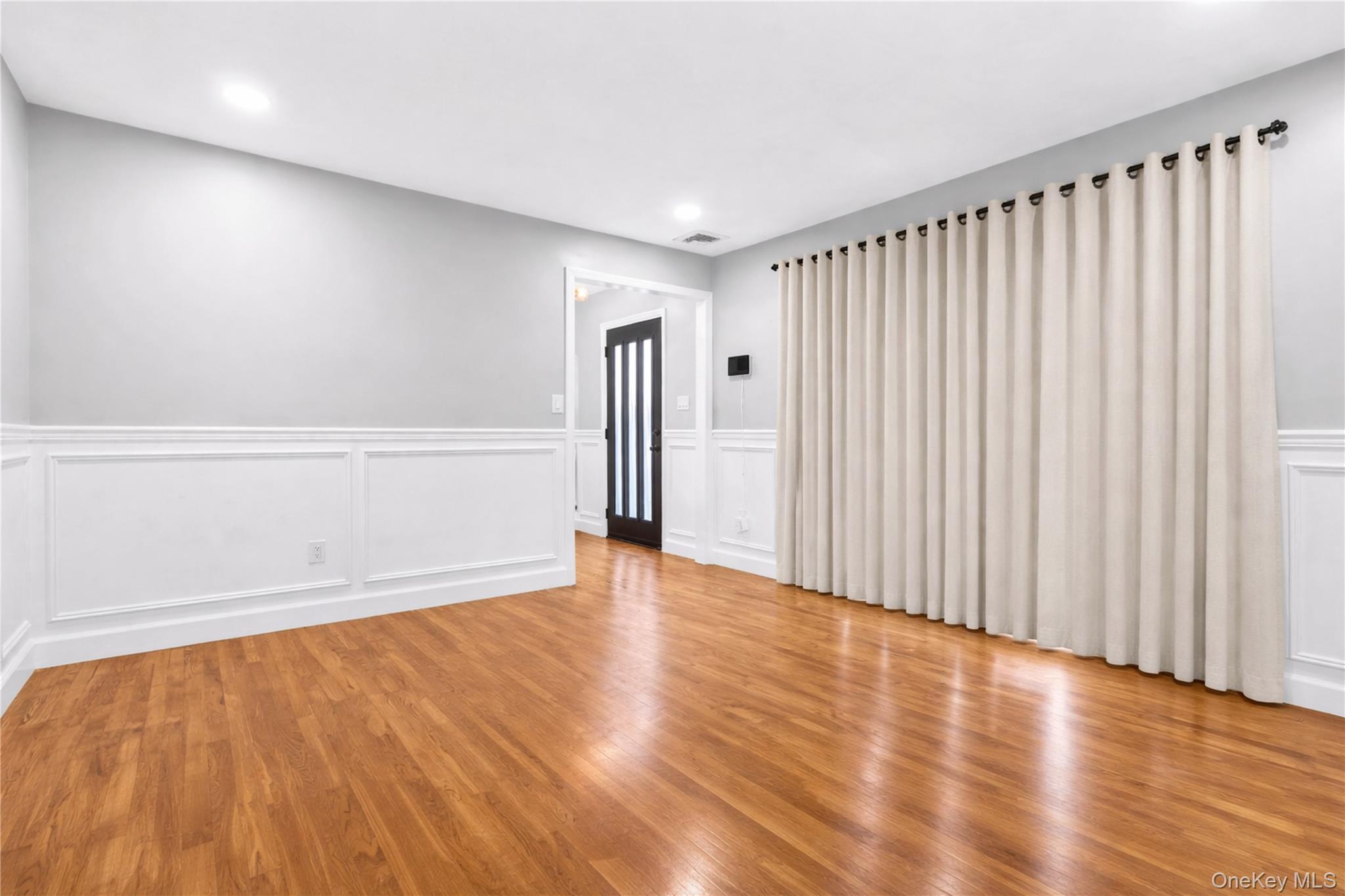 #4 photo, 59 Boylston Street, Hempstead , NY 11550