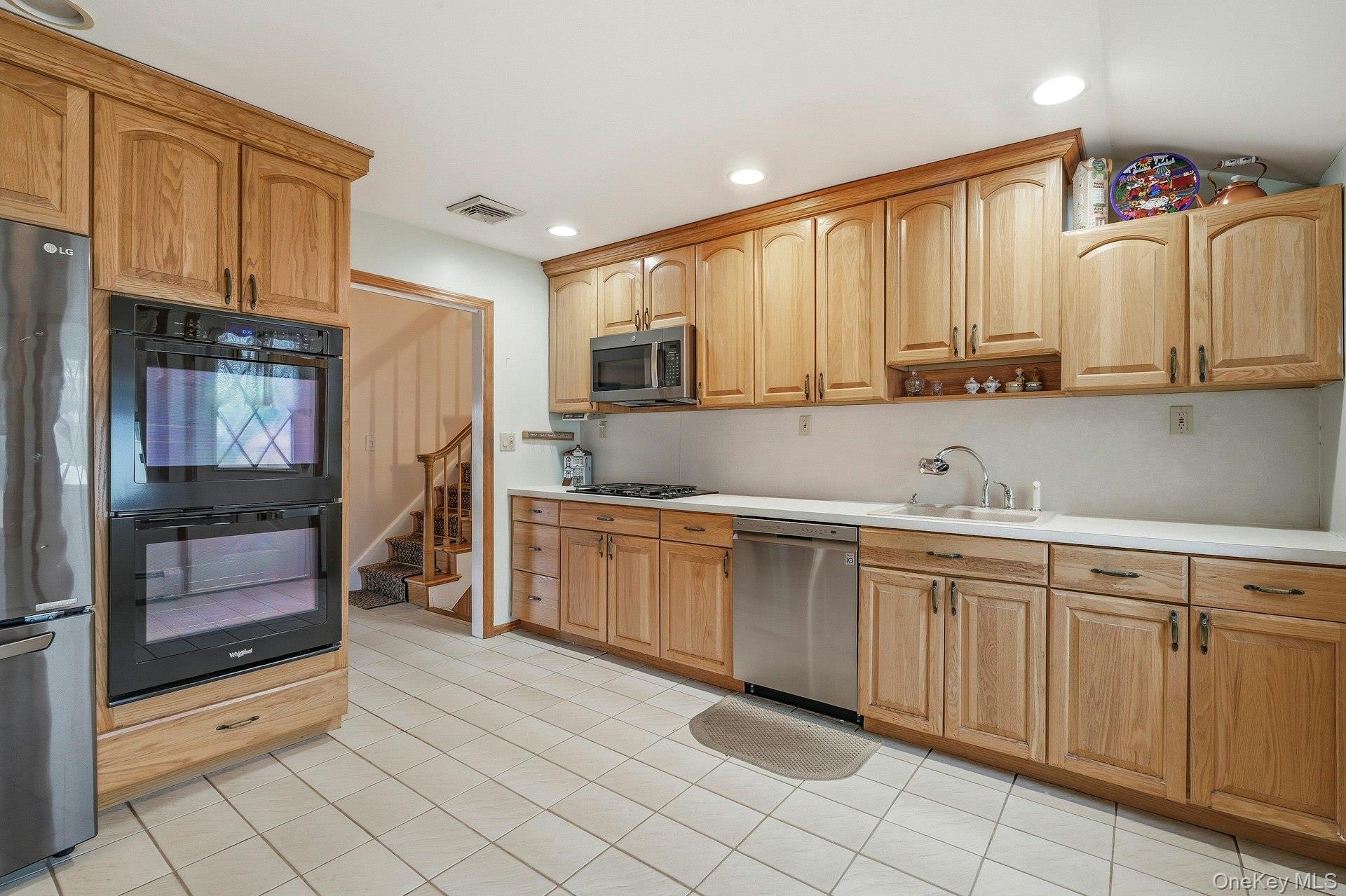 #14 photo, 48 Eastfield Lane, সাফোক কাউন্টি Melville , NY 11747