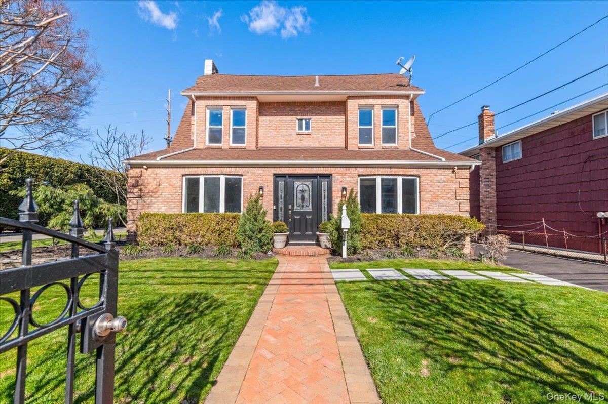 #1 photo, 348 Mulry Lane, Lawrence , NY 11559