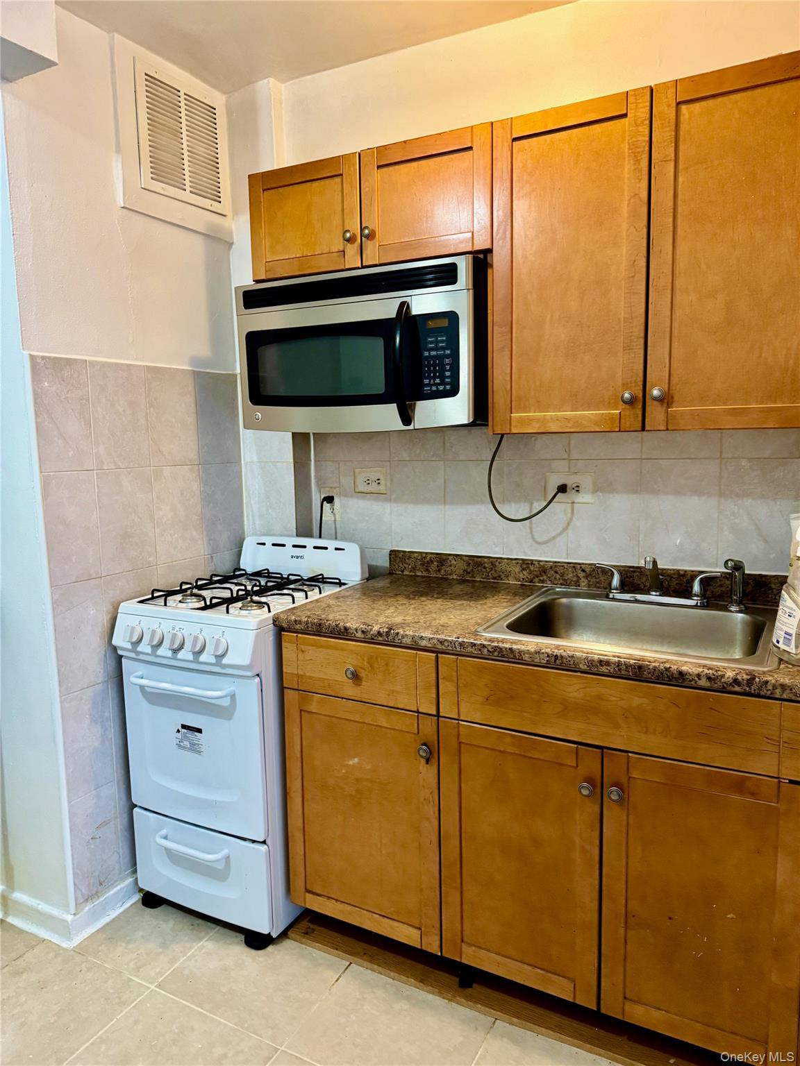 #5 photo, 144-46 38Ave, Flushing , NY 11355