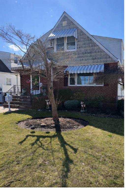 #2 photo, 351 Pennsylvania Ave, নাসাউ কাউন্টি Mineola , NY 11501