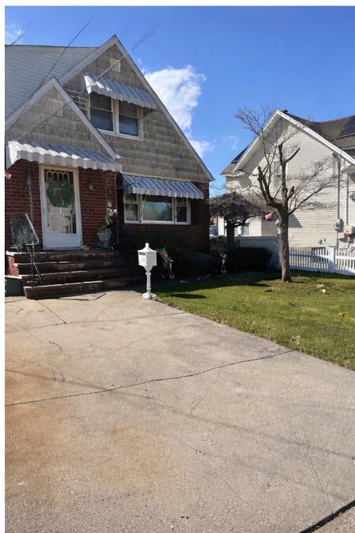 #3 photo, 351 Pennsylvania Ave, নাসাউ কাউন্টি Mineola , NY 11501