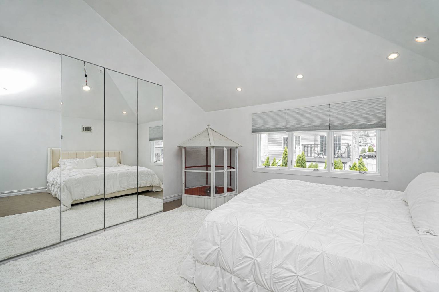 #16 photo, 170 Darnell Lane, Staten Island , NY 10309