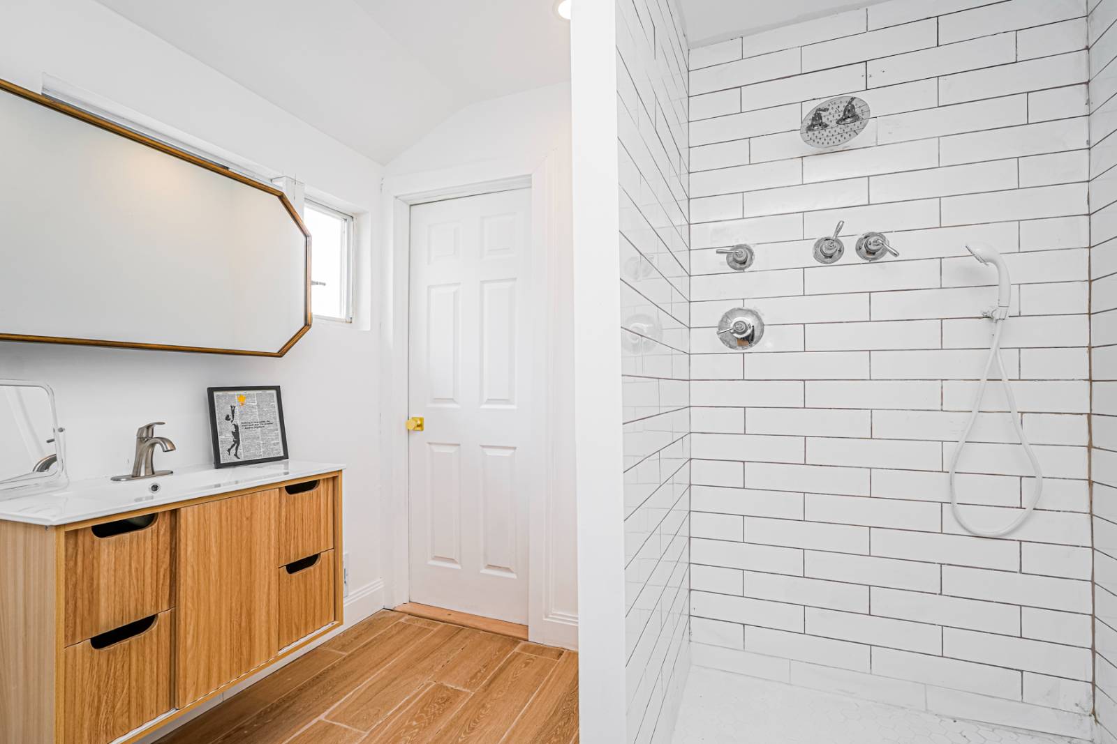 #18 photo, 170 Darnell Lane, Staten Island , NY 10309