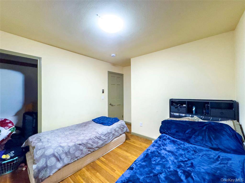 #16 photo, 8 Noel Court, Brewester , NY 10509