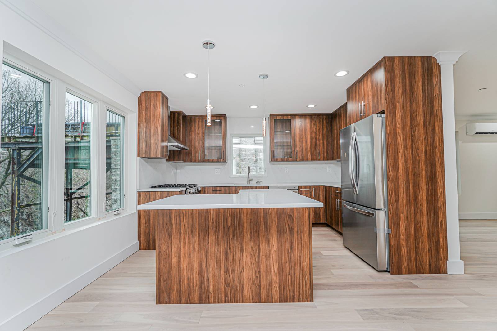 #11 photo, 54 Cedarcliff Road, סטטן איילנד Staten Island , NY 10301