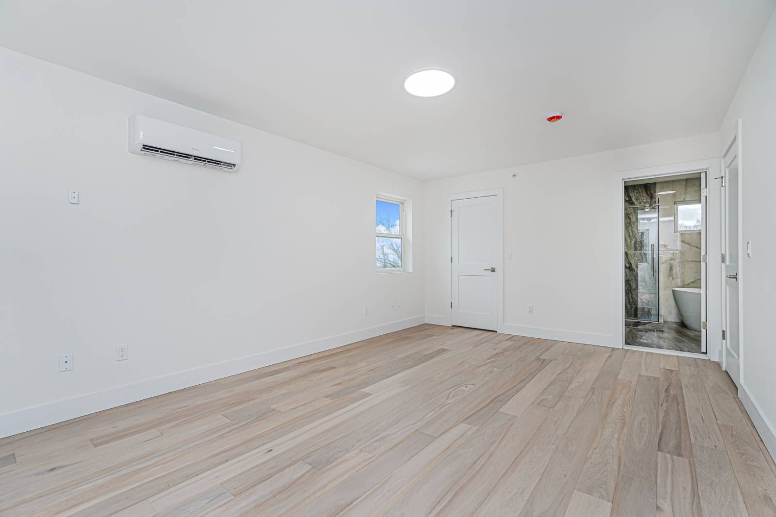 #35 photo, 54 Cedarcliff Road, סטטן איילנד Staten Island , NY 10301