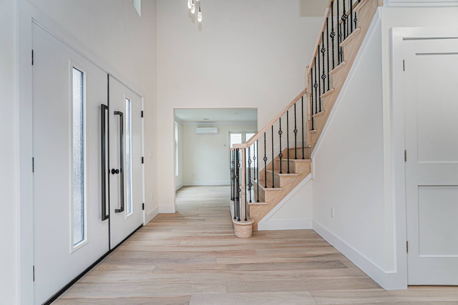 #4 photo, 54 Cedarcliff Road, סטטן איילנד Staten Island , NY 10301