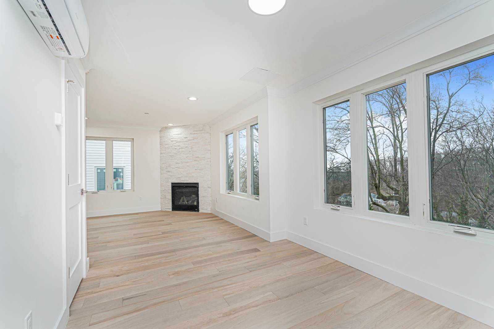 #8 photo, 54 Cedarcliff Road, סטטן איילנד Staten Island , NY 10301