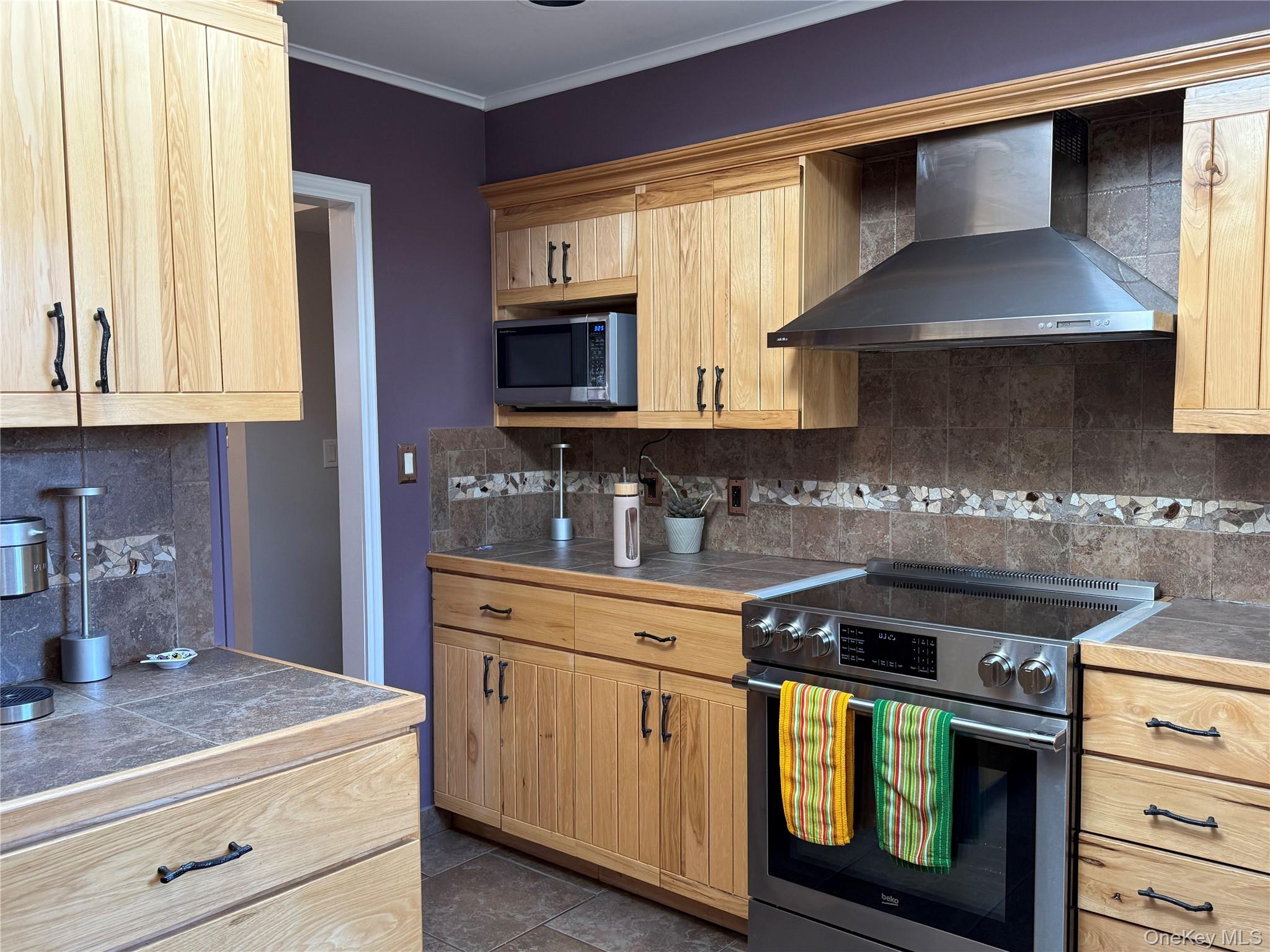 #7 photo, 14 Townsend Place, Syosset , NY 11791