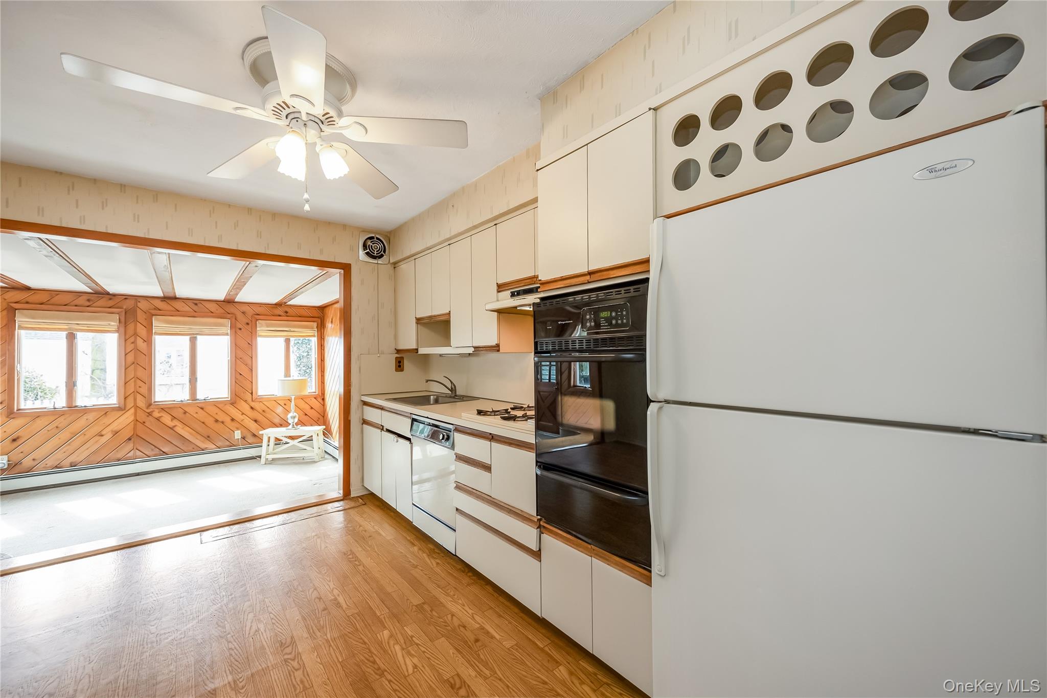 #10 photo, 124 Greystone Road, Rockville Centre , NY 11570