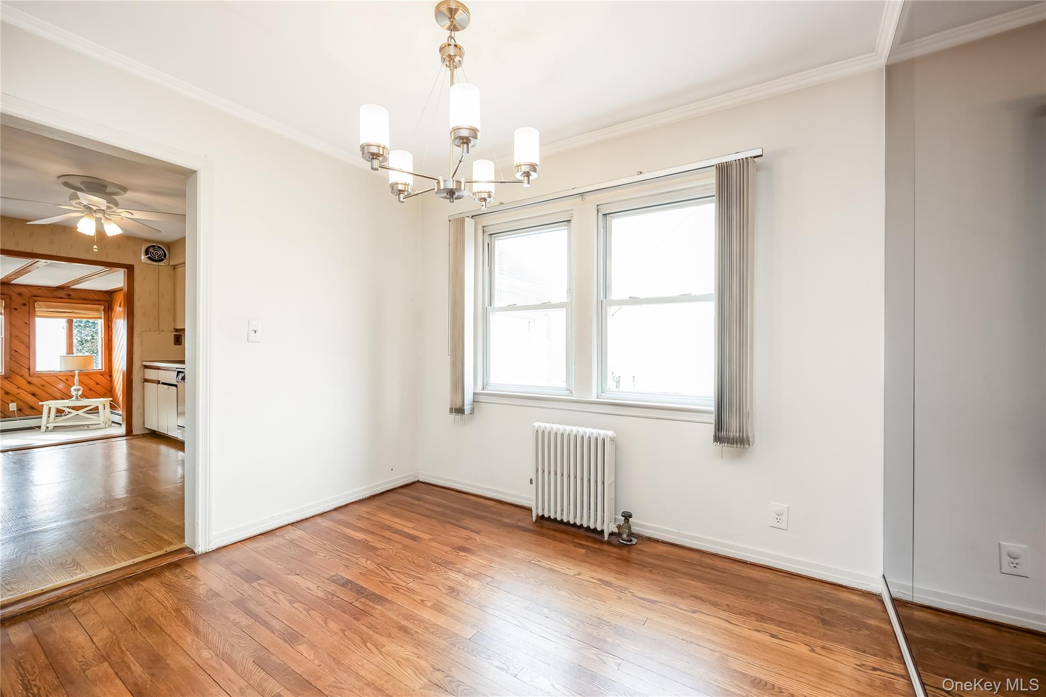 #6 photo, 124 Greystone Road, Rockville Centre , NY 11570