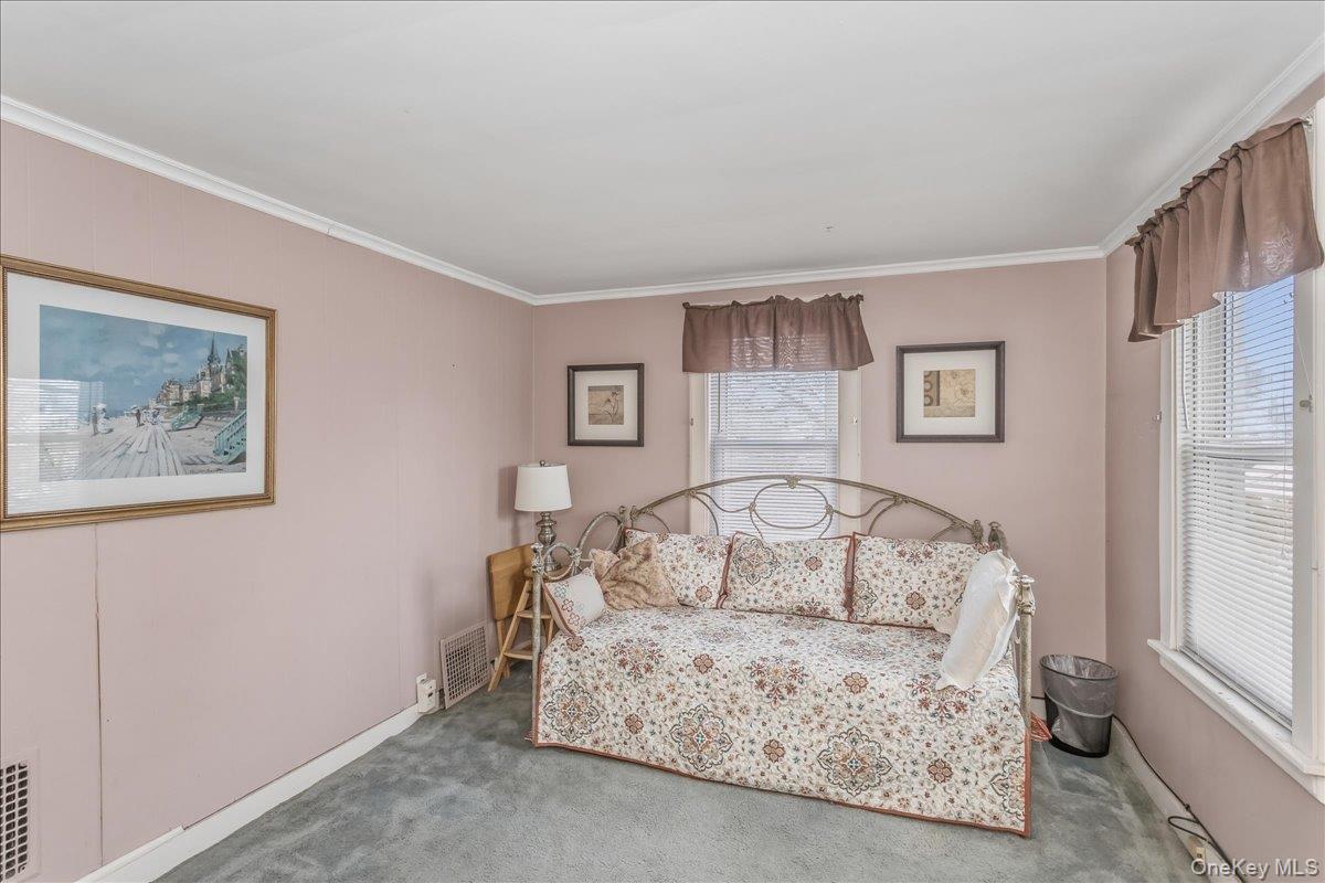 #15 photo, 343 Nassau Boulevard, New Hyde Park , NY 11040