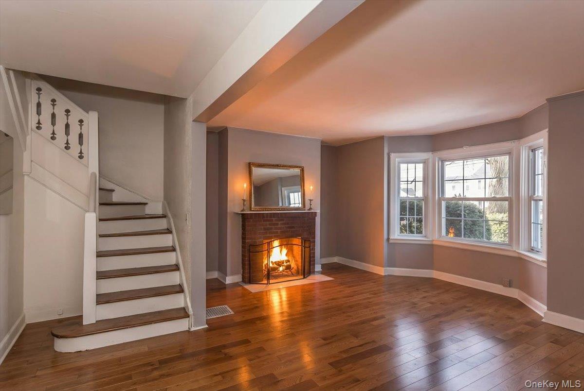 #3 photo, 343 Nassau Boulevard, New Hyde Park , NY 11040