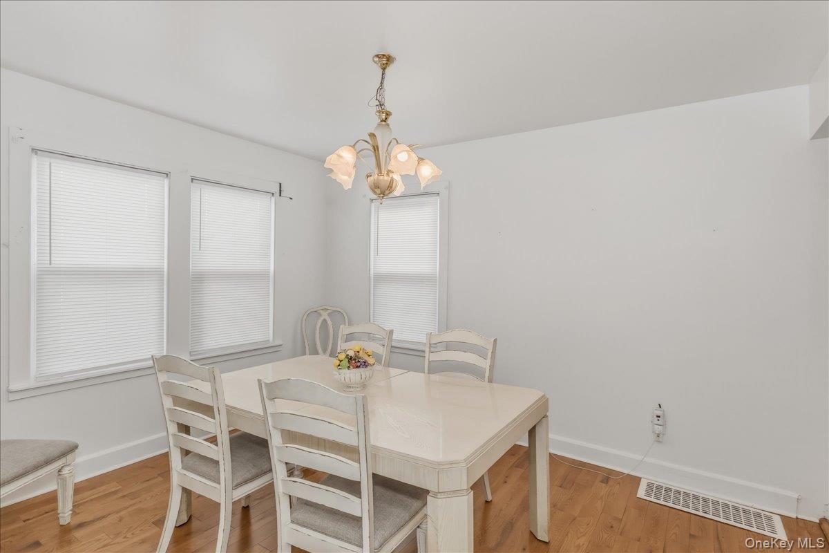 #5 photo, 343 Nassau Boulevard, New Hyde Park , NY 11040