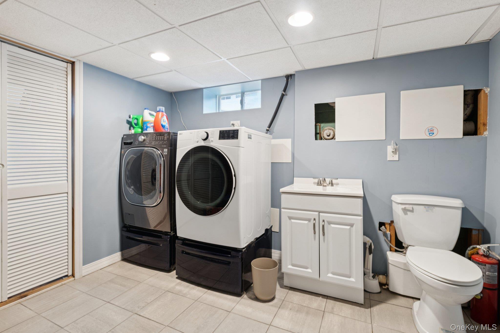 #16 photo, 295 Silver Street, West Babylon , NY 11704