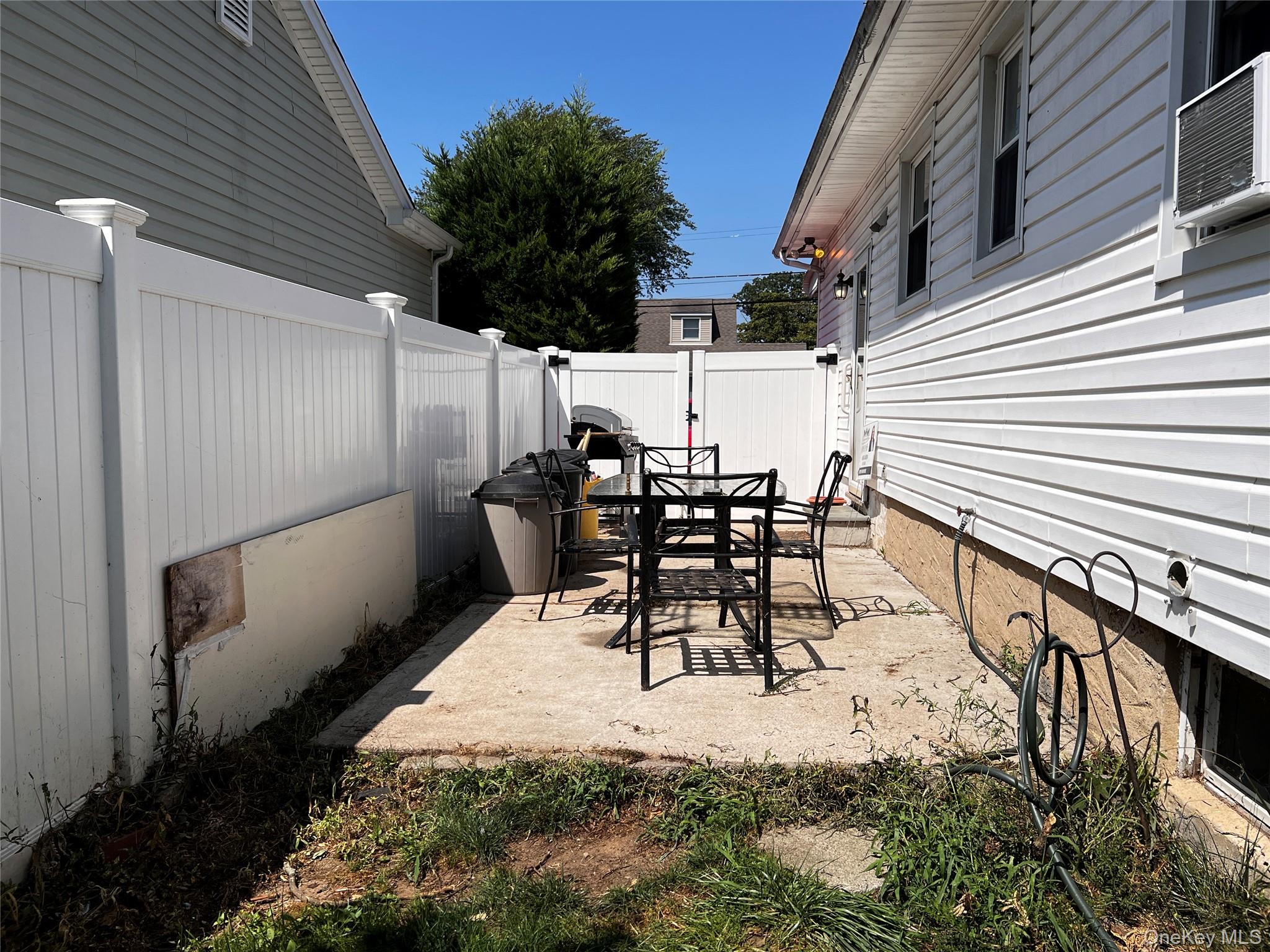 #20 photo, 236 N Richmond Avenue, Massapequa , NY 11758