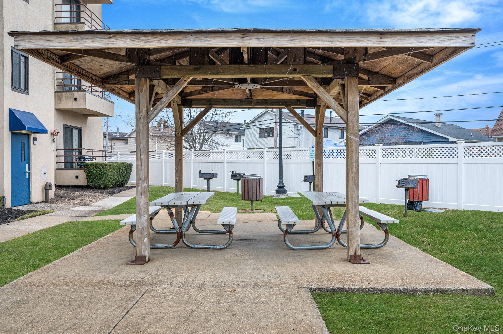 #13 photo, 725 Miller Avenue, Freeport , NY 11520