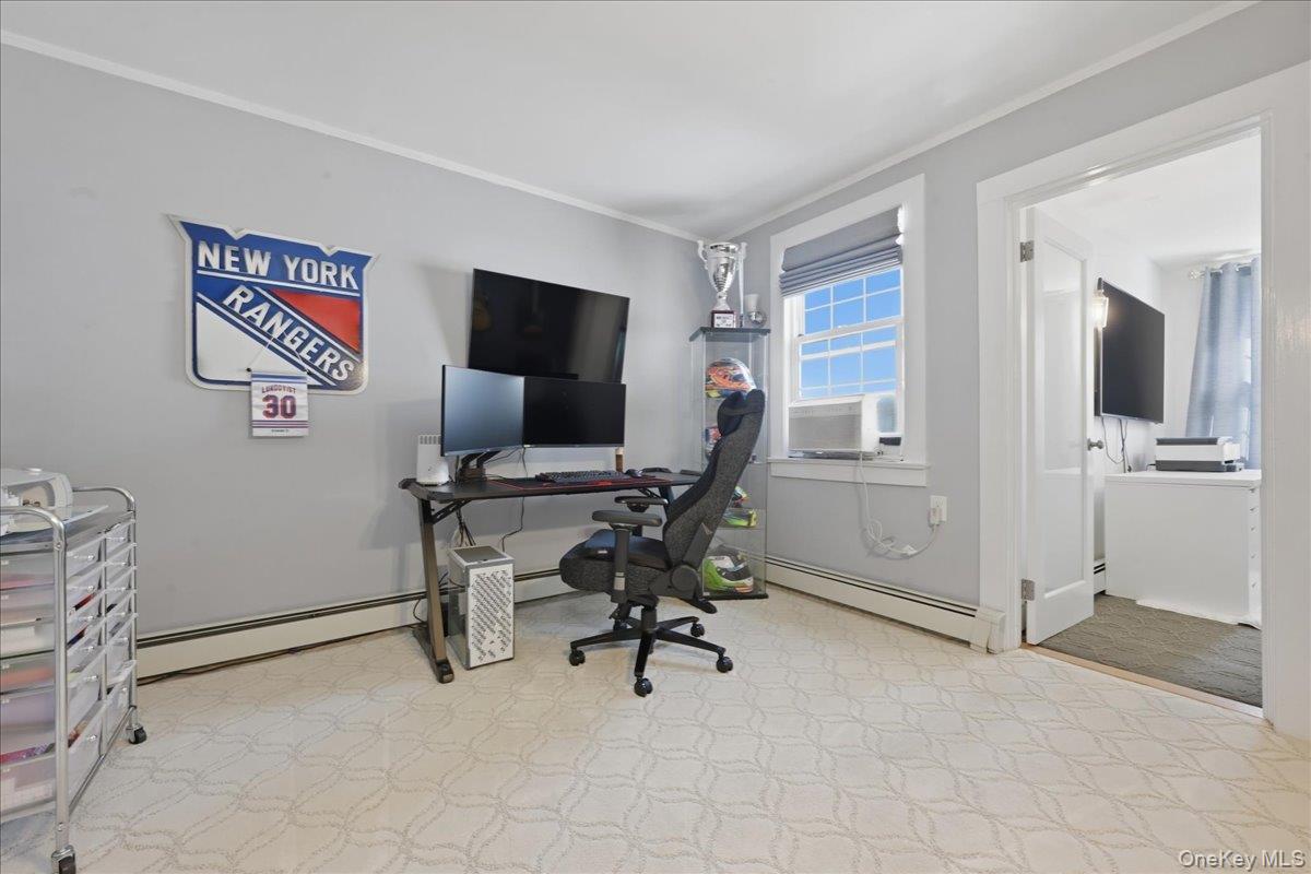 #17 photo, 17 Meadow Street, Garden City , NY 11530