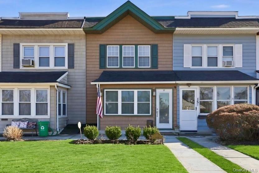 #2 photo, 17 Meadow Street, Garden City , NY 11530