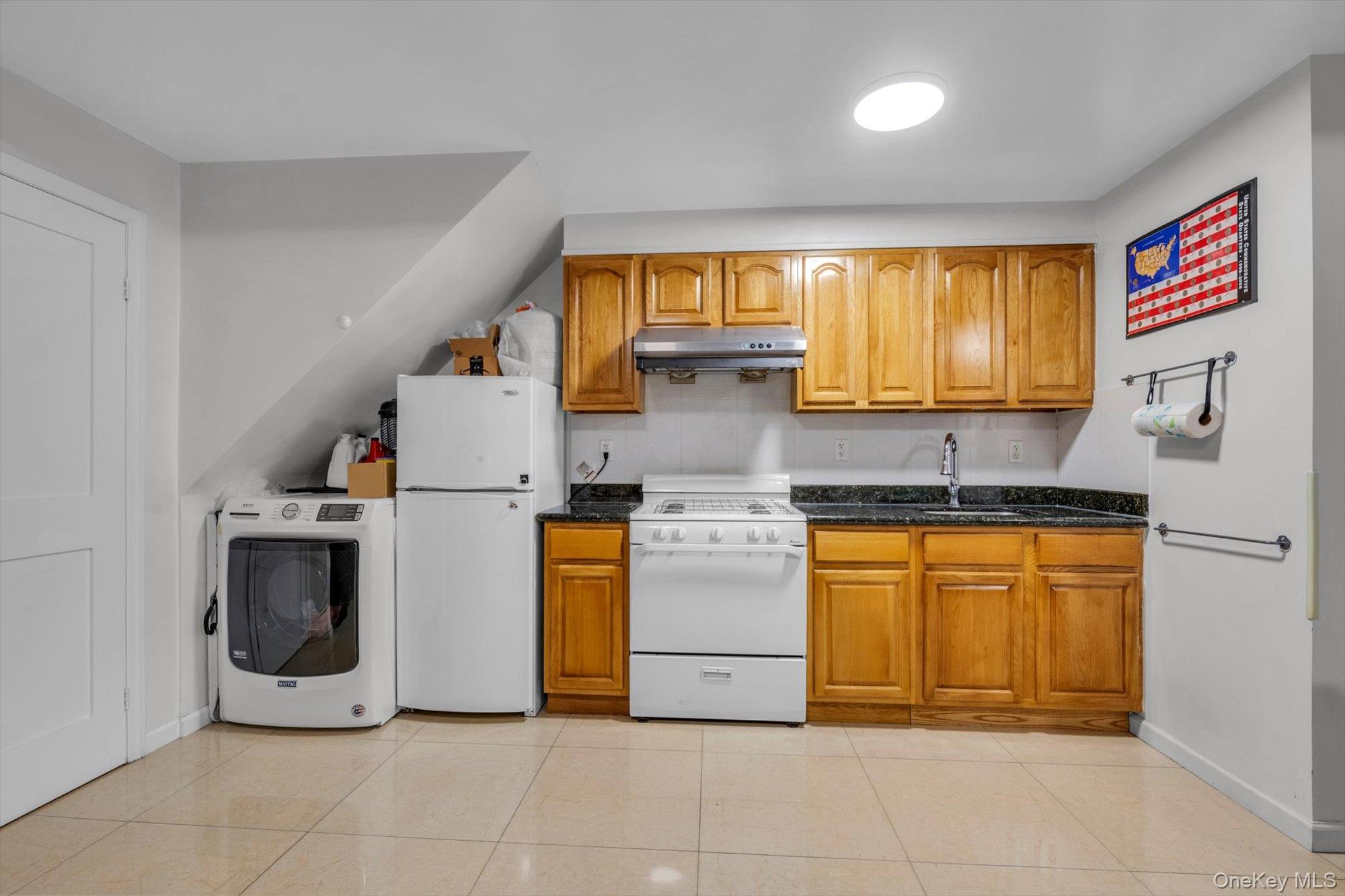 #12 photo, 5033 68th Street, Woodside , NY 11377