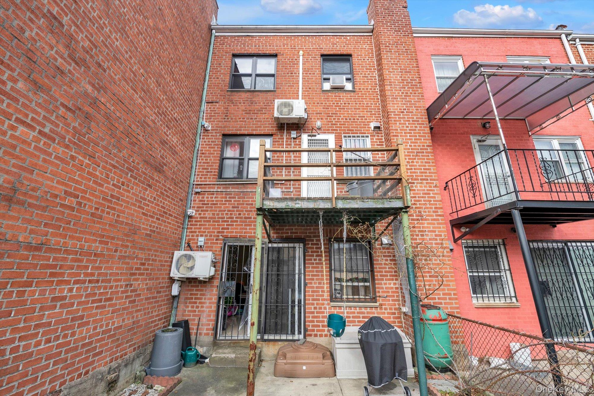 #16 photo, 5033 68th Street, Woodside , NY 11377