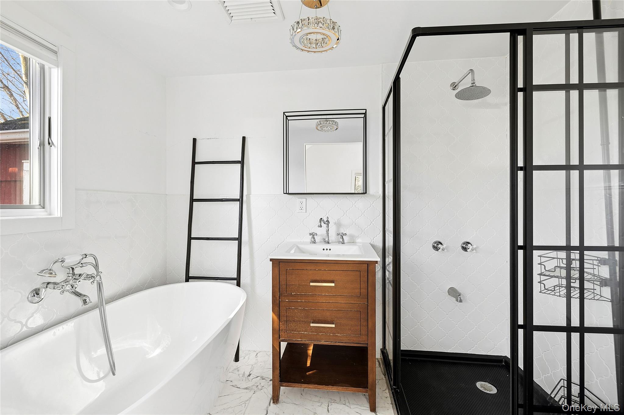 #11 photo, 14 Suydam Drive, Melville , NY 11747