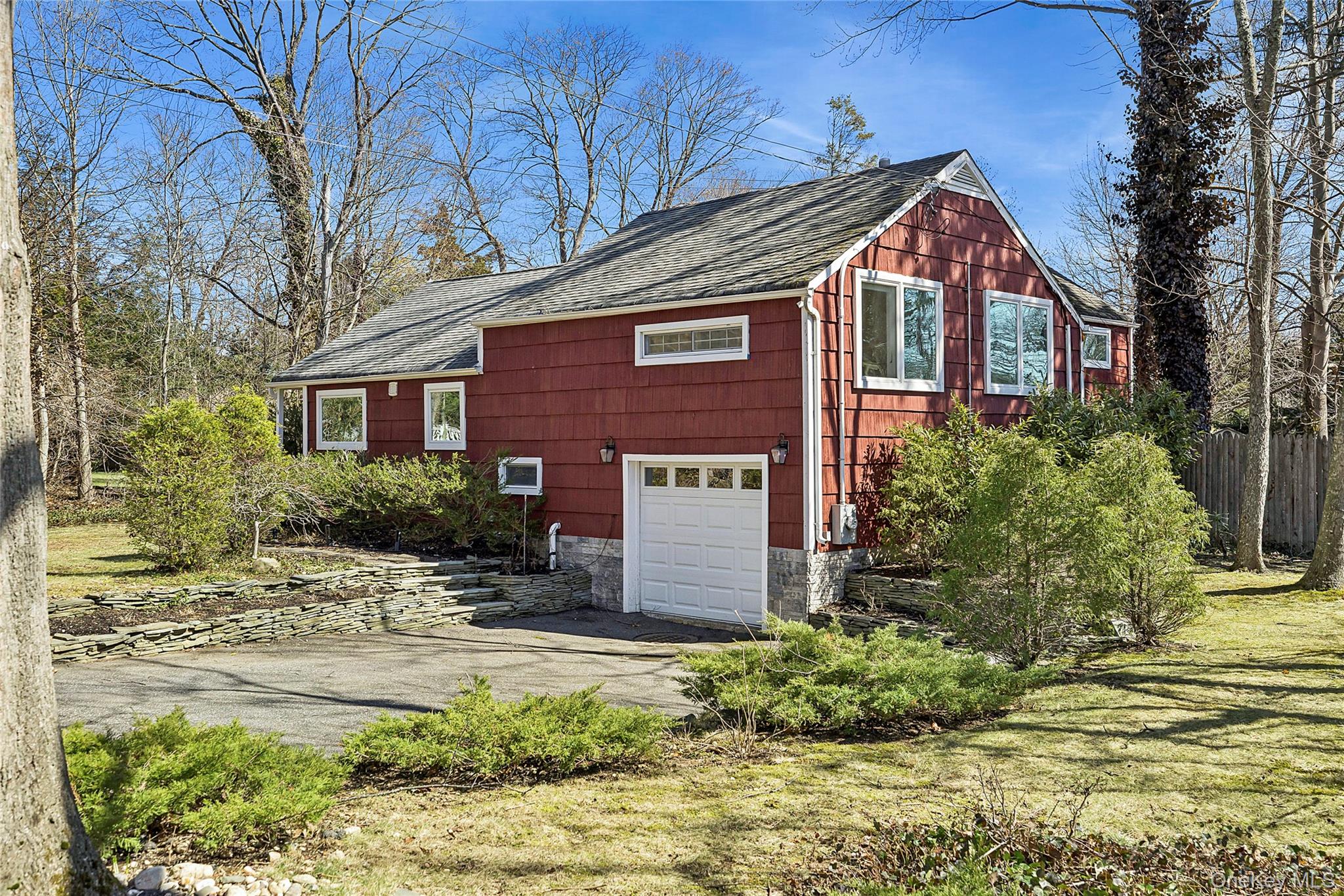 #2 photo, 14 Suydam Drive, Melville , NY 11747