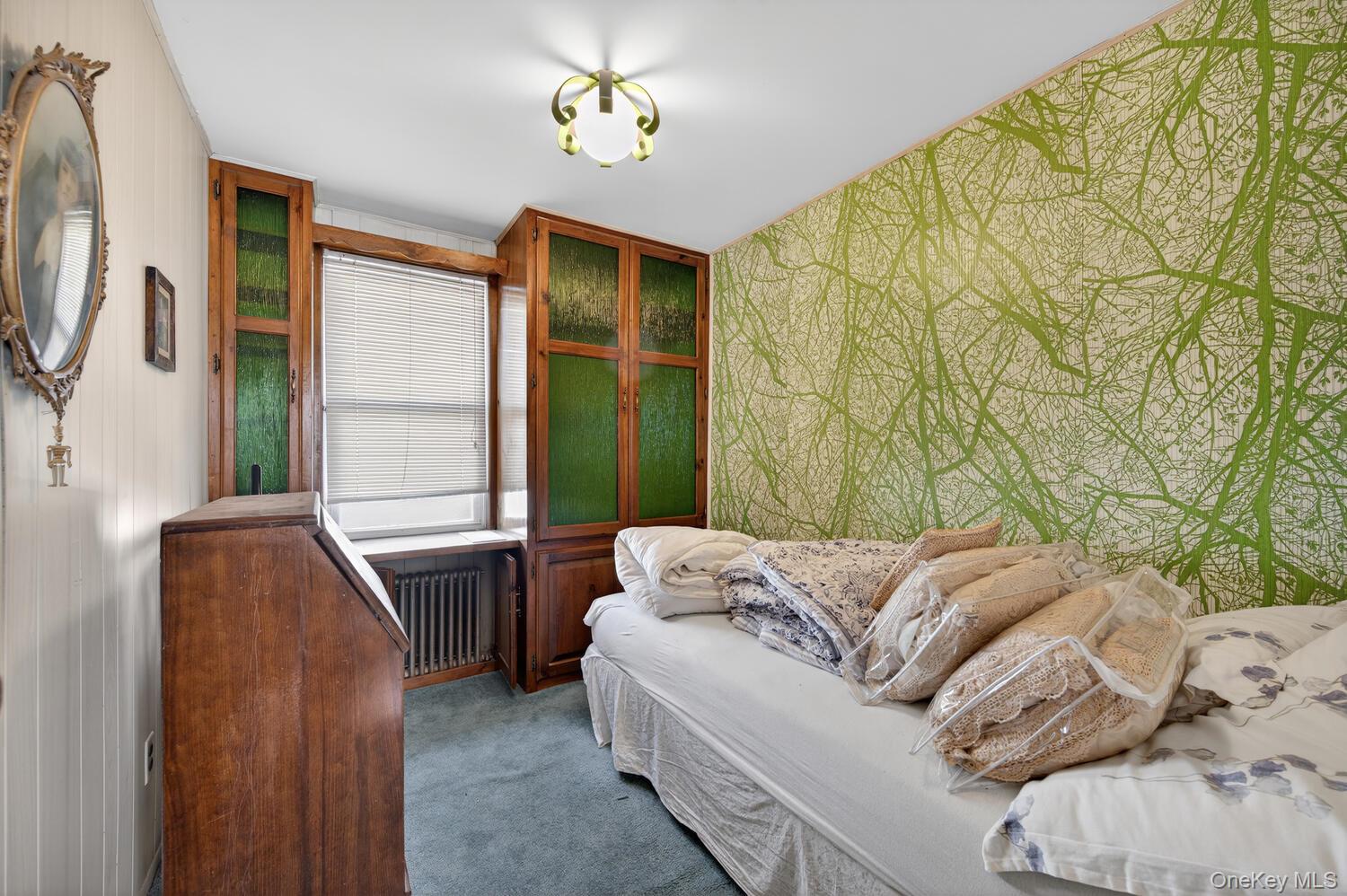 #16 photo, 2003 Park Avenue, East Meadow , NY 11554