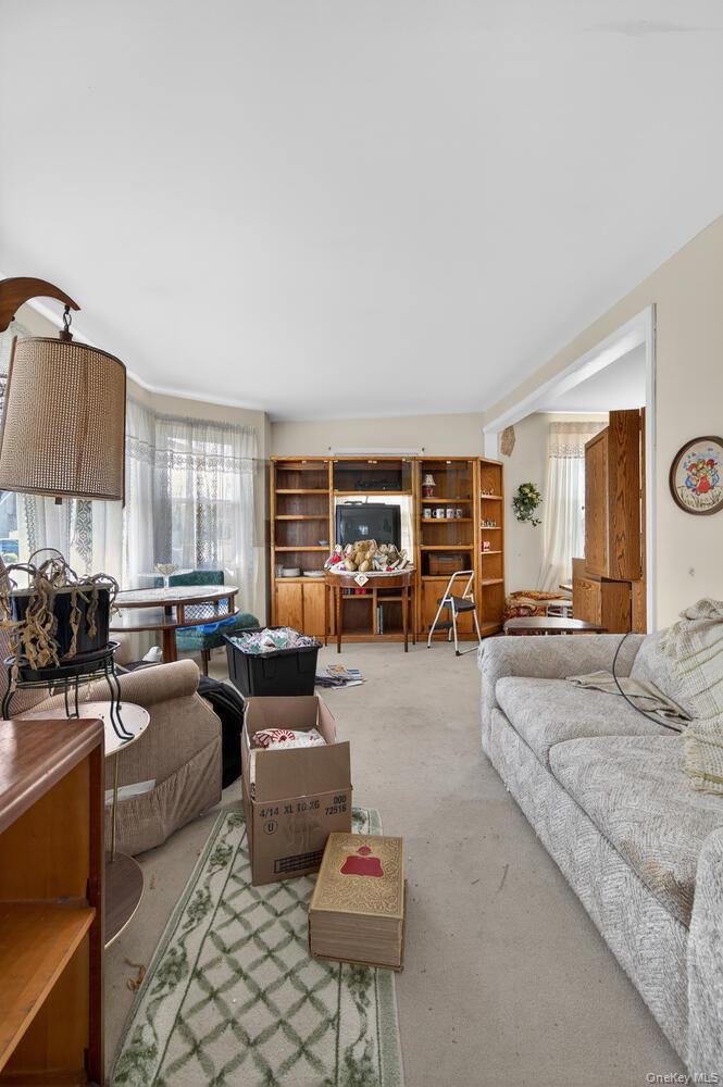 #5 photo, 2003 Park Avenue, East Meadow , NY 11554