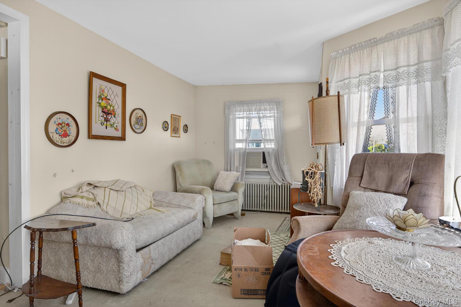 #6 photo, 2003 Park Avenue, East Meadow , NY 11554