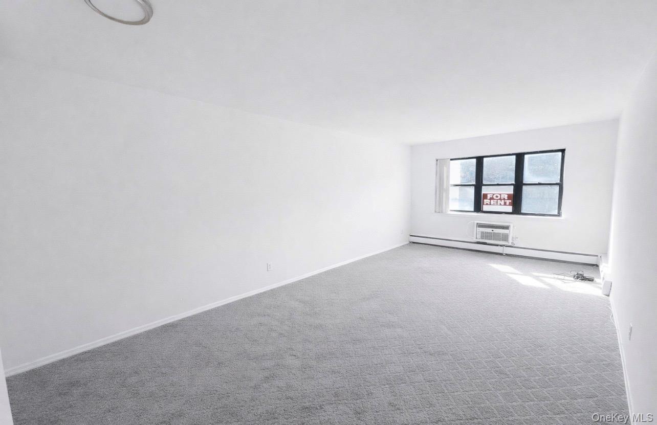 #3 photo, 240-27 69th Avenue, Douglaston , NY 11362