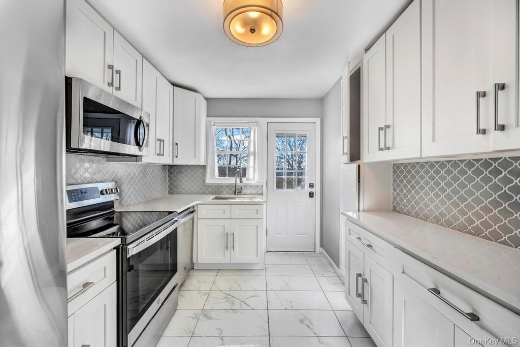 #12 photo, 16 Jerome Road, Sound Beach , NY 11789