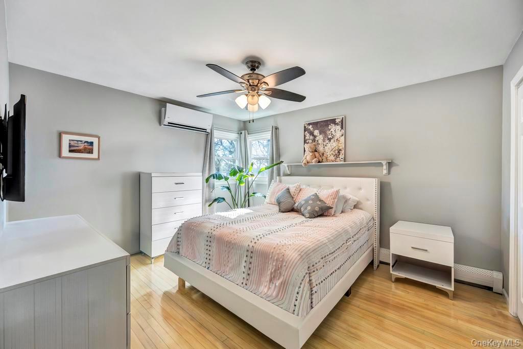 #17 photo, 16 Jerome Road, Sound Beach , NY 11789