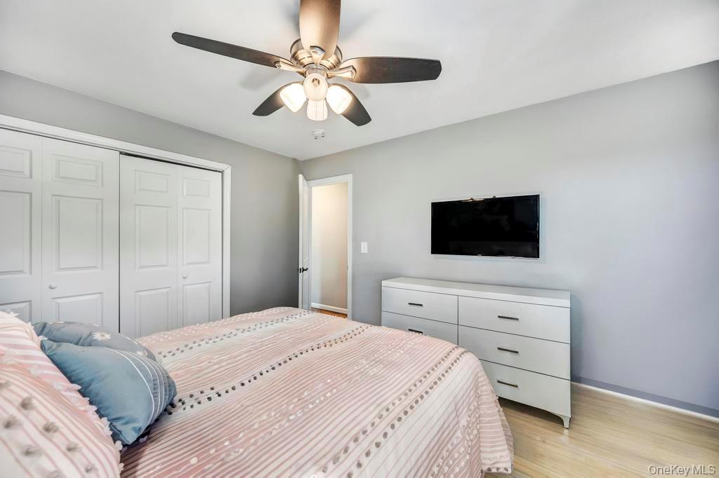 #18 photo, 16 Jerome Road, Sound Beach , NY 11789