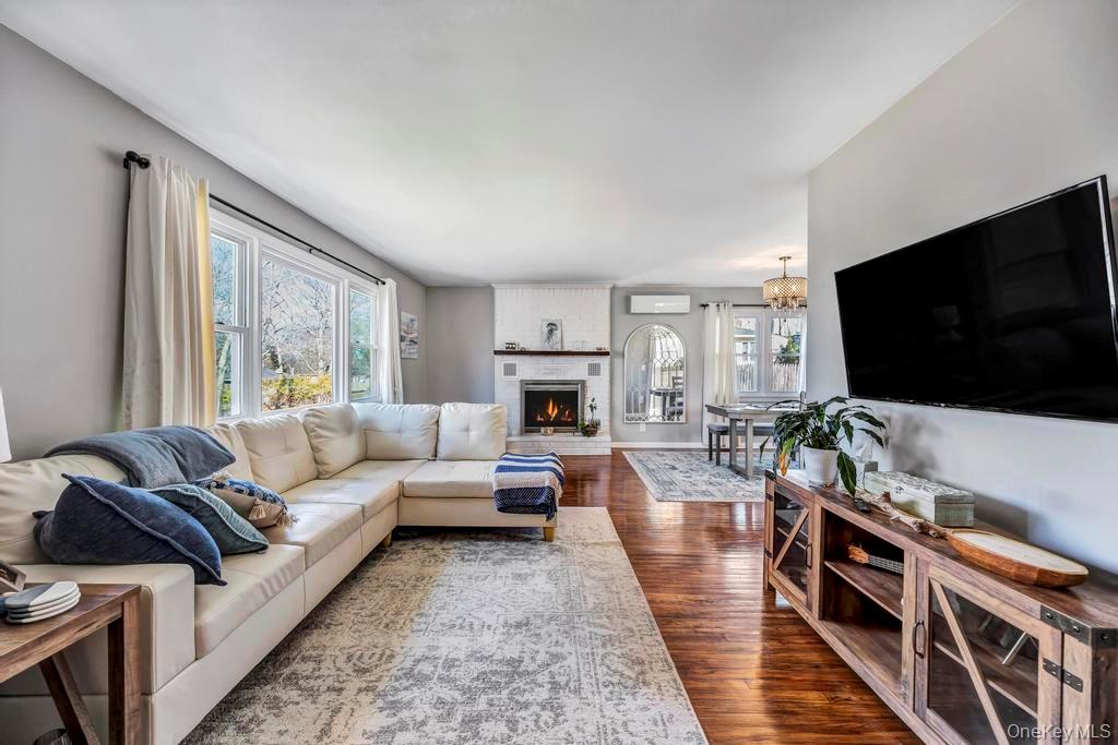 #5 photo, 16 Jerome Road, Sound Beach , NY 11789