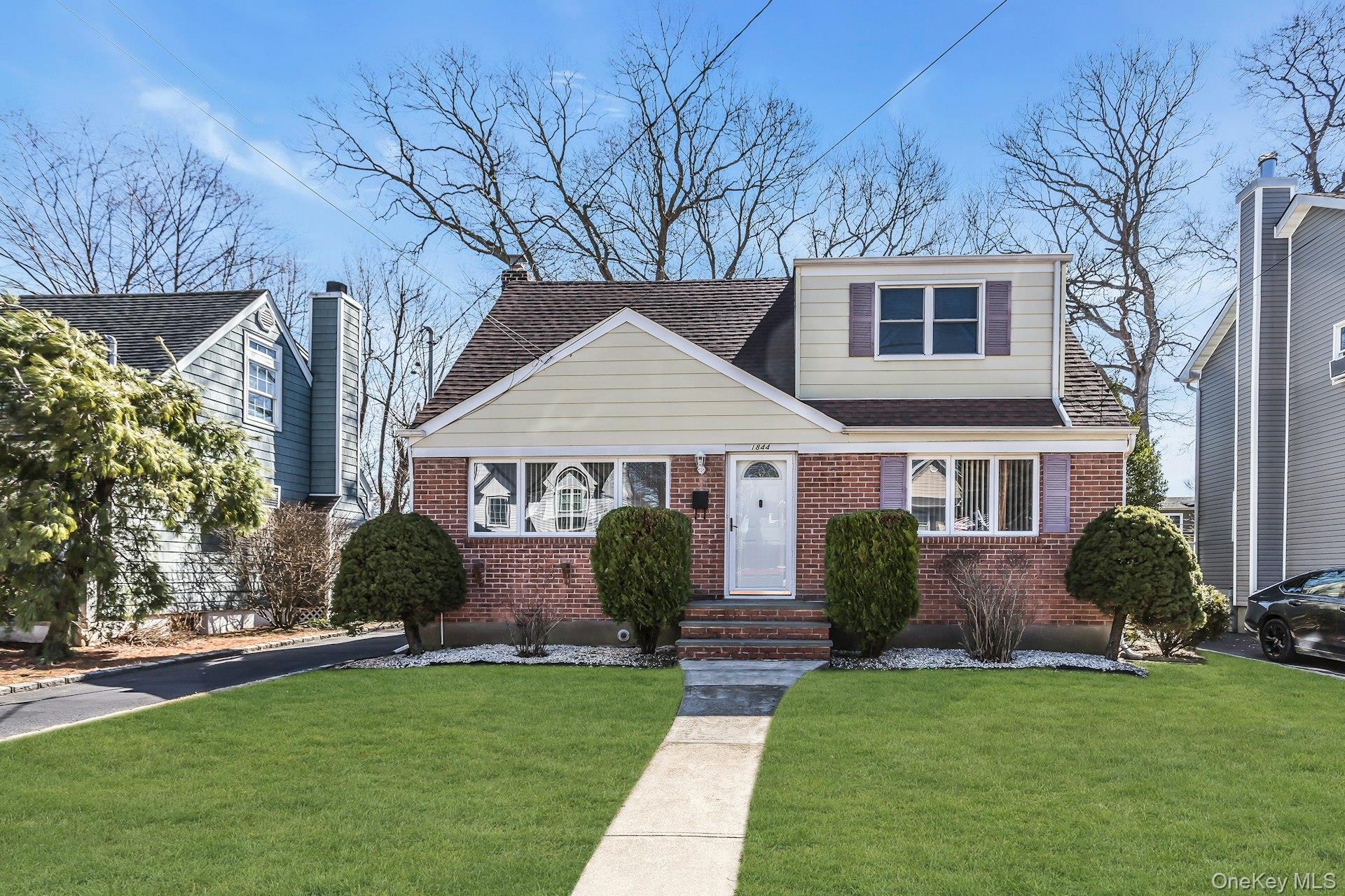 #1 photo, 1844 Old Mill Road, Merrick , NY 11566