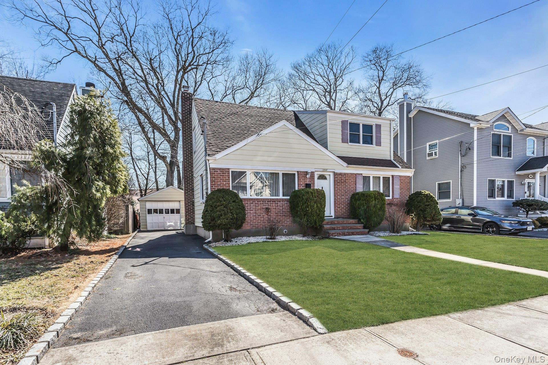 #3 photo, 1844 Old Mill Road, Merrick , NY 11566