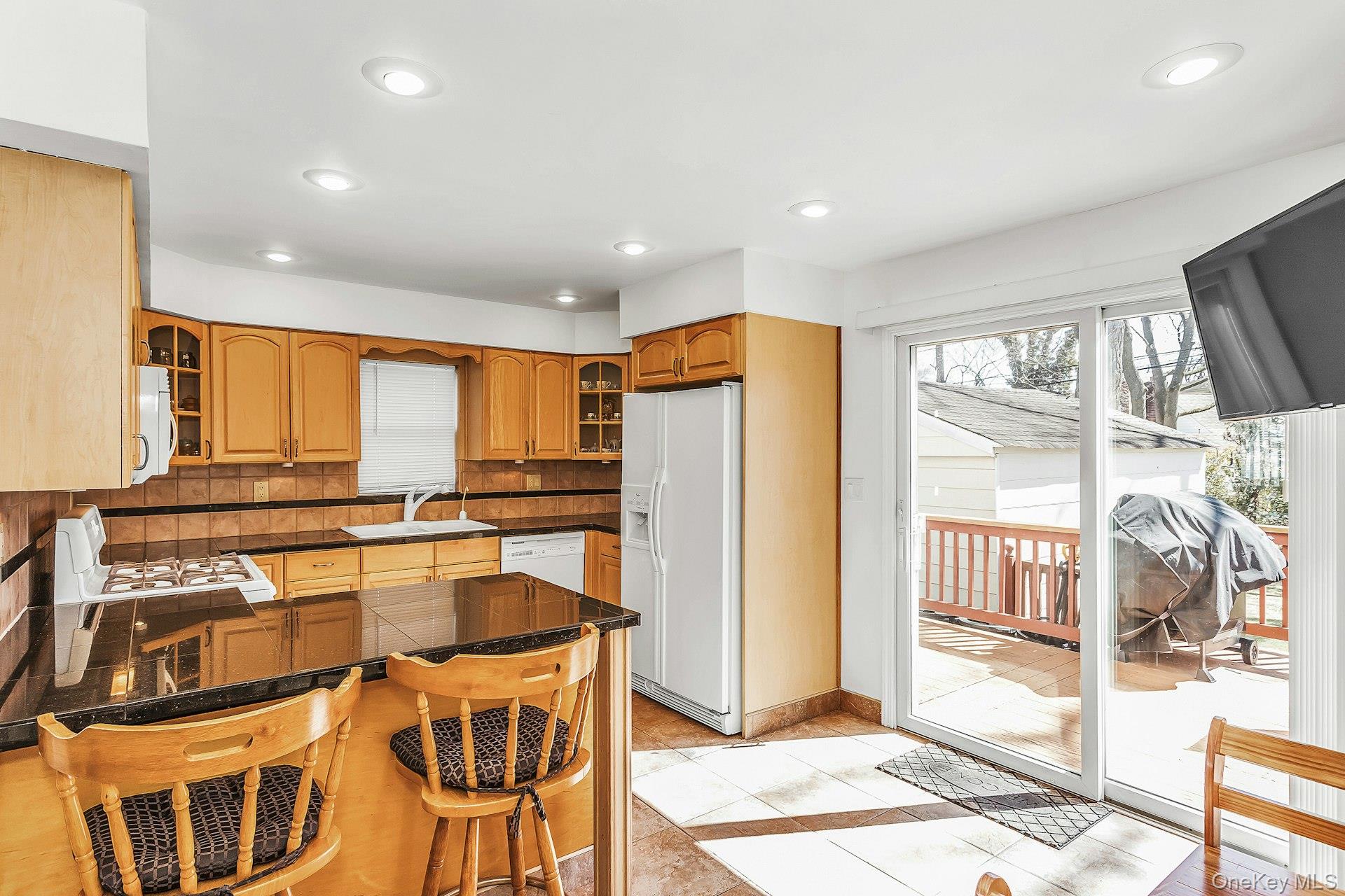 #8 photo, 1844 Old Mill Road, Merrick , NY 11566