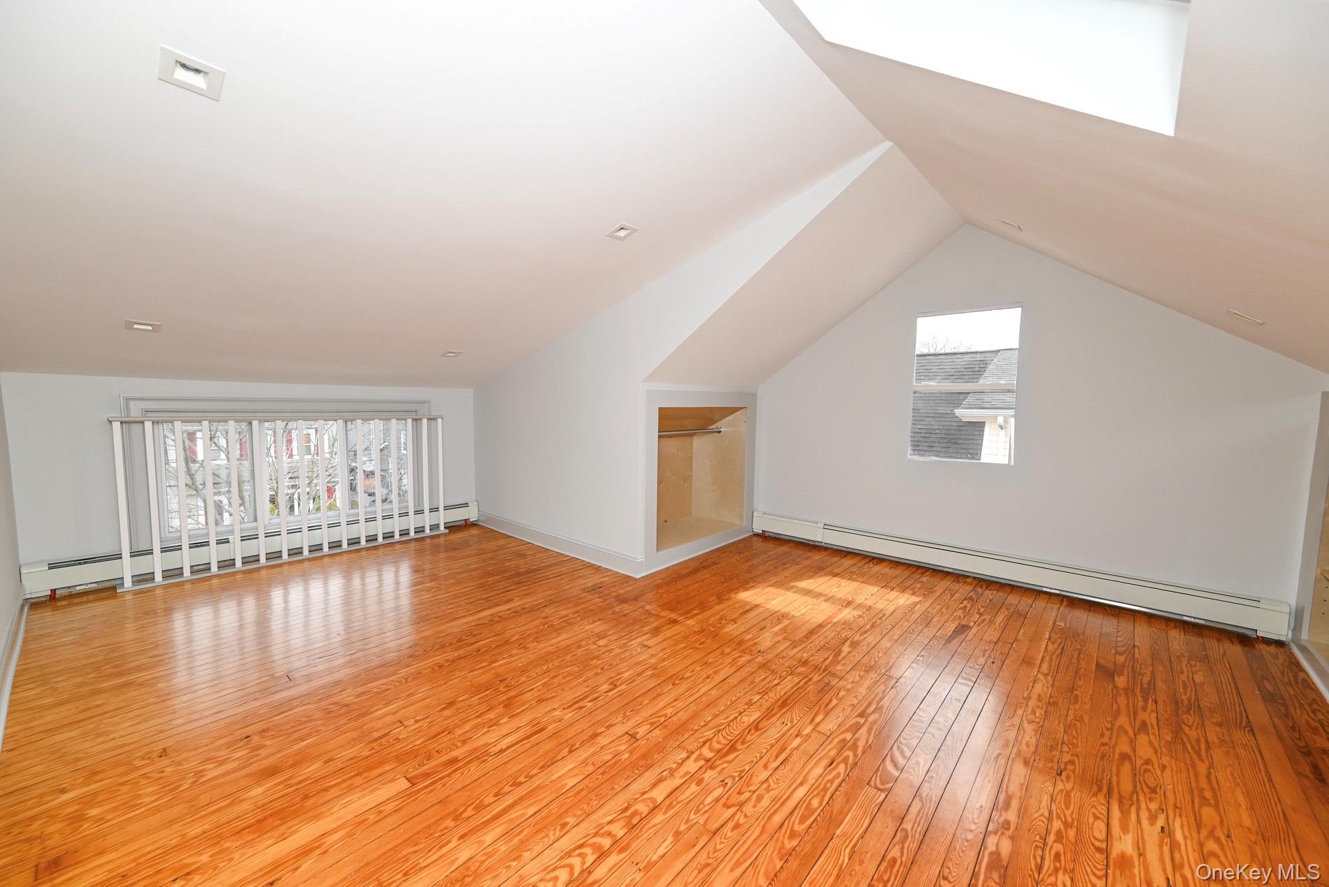 #17 photo, 29 Everett Street, Lynbrook , NY 11563