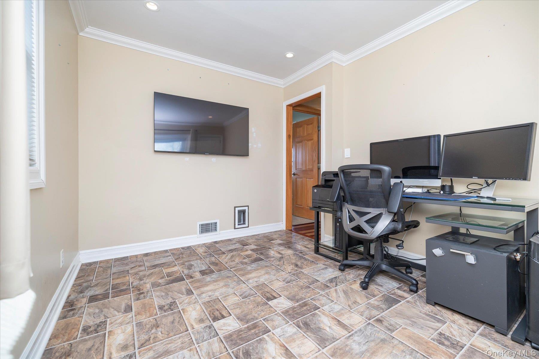 #19 photo, 2374 Fish Avenue, North Bellmore , NY 11710