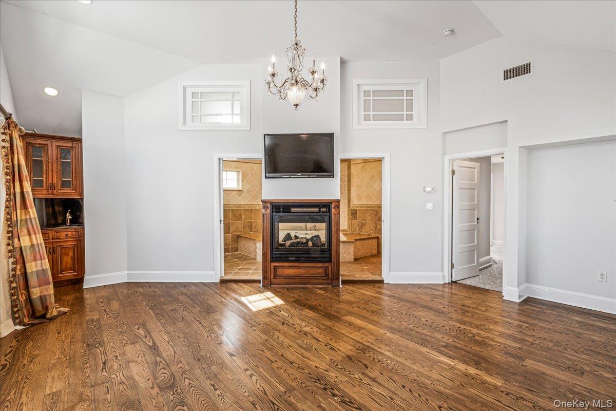 #15 photo, 12 Davison Avenue, নাসাউ কাউন্টি East Rockaway , NY 11518