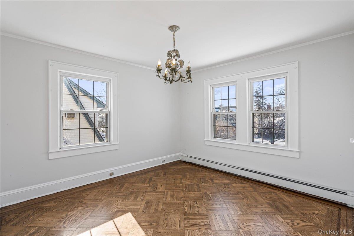 #20 photo, 12 Davison Avenue, নাসাউ কাউন্টি East Rockaway , NY 11518